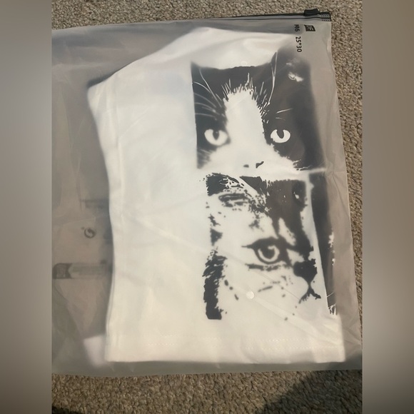 NEW Black and White Cat Print Crop Tank Top - Picture 2 of 4